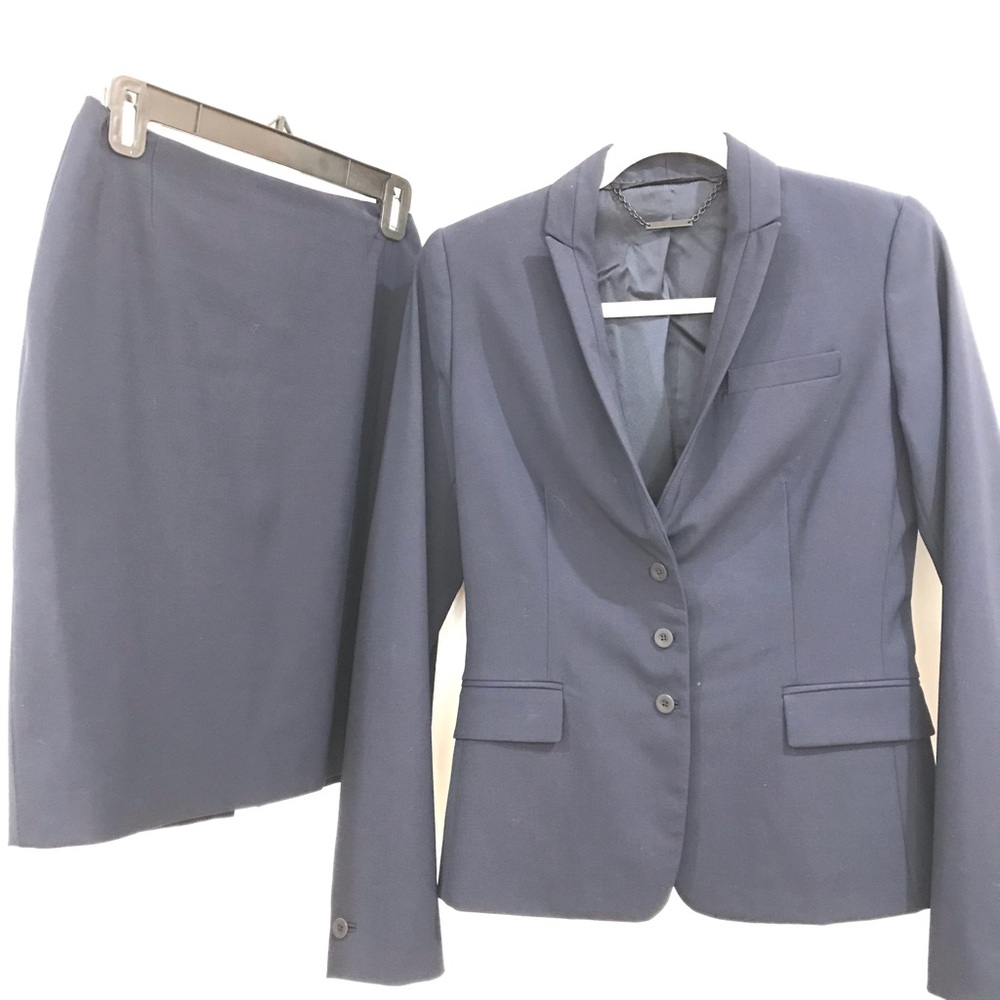 Elie Tahari Navy Skirt Suit Set